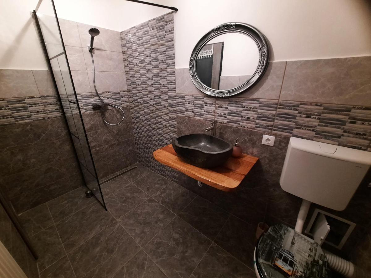 Cîrţişoara Vis Implinit酒店 外观 照片
